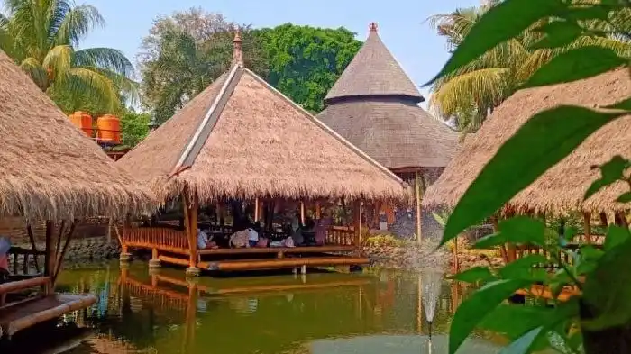 5 Rekomendasi Rumah Makan Lesehan Enak di Jakarta, Cocok untuk Santai Bersama Keluarga