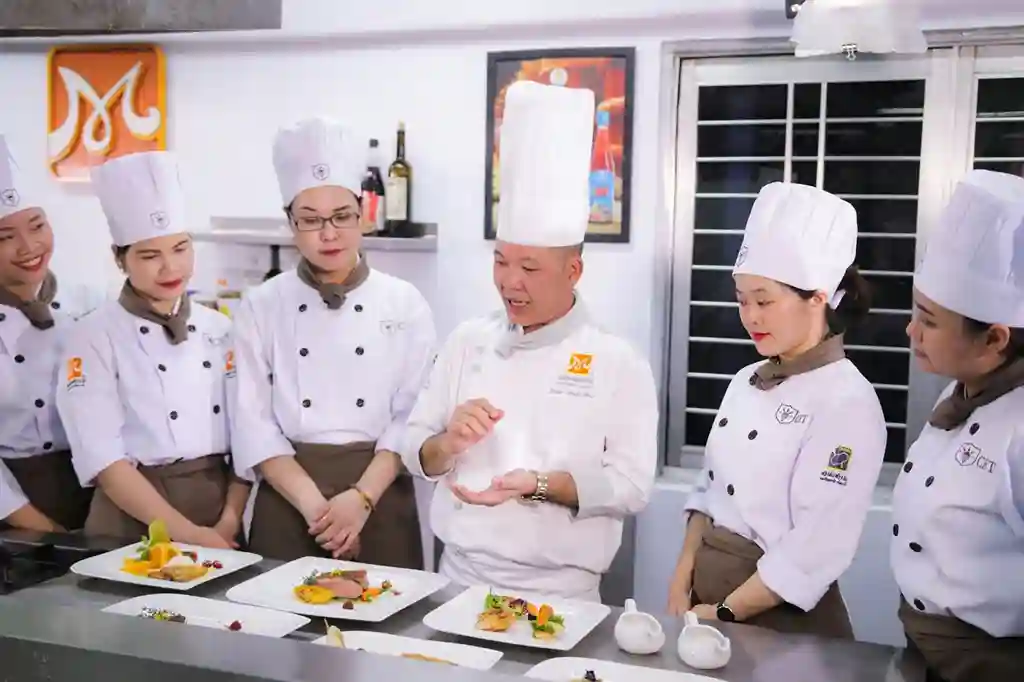 Central Kitchen, Cara Baru Efisiensi Biaya Operasional Bisnis yang Sedang Naik Daun