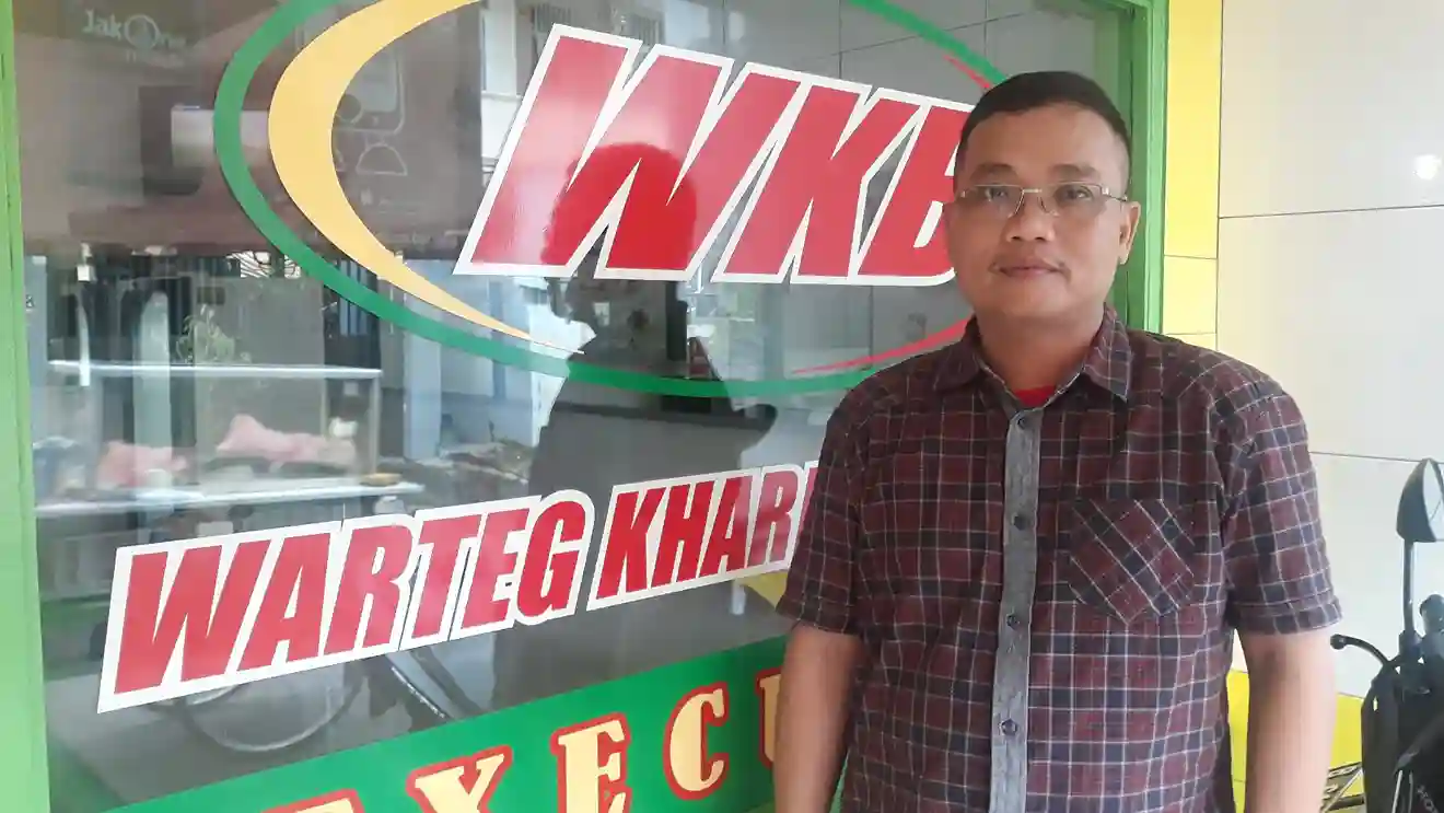 Cerita Inspiratif Seorang Tamatan SD yang Menjadi Juragan Warteg Kharisma Bahari