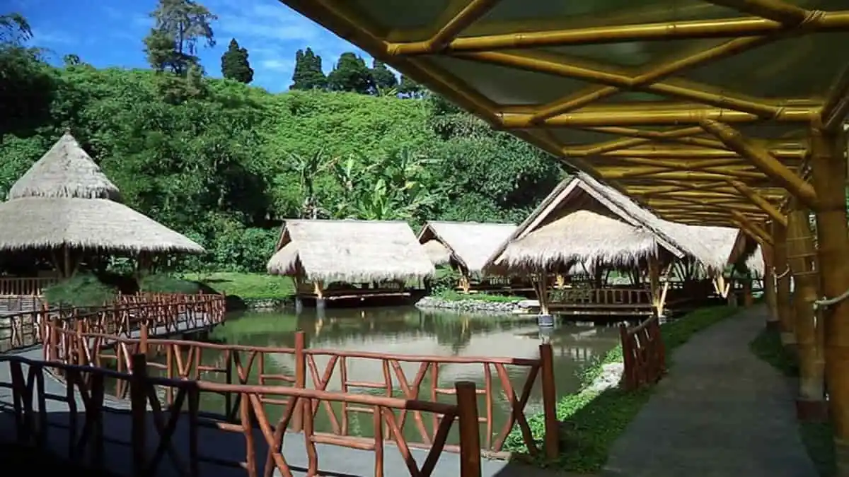 Pondok Laras Bojongsari, Resto Keluarga dengan Suasana Alam yang Asri