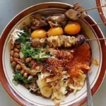 Resep Bubur Ayam Jakarta yang Gurih, Lembut, dan Kaya Topping