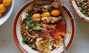 Resep Bubur Ayam Jakarta yang Gurih, Lembut, dan Kaya Topping_11zon Resep Bubur Ayam Jakarta yang Gurih, Lembut, dan Kaya Topping